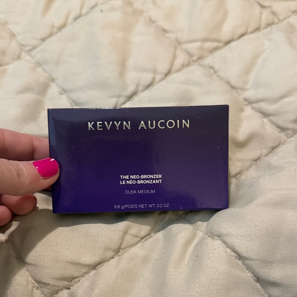 Kevyn Aucoin Neo-Bronzer in Elegant Purple Case